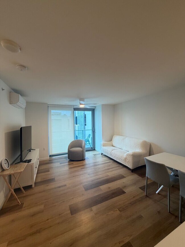 Photo - Ready to Move in Brand New Condo! Fully Furnished! 2 Bed/2 Bath/1 Parking at The Park on Ke‘eaumoku! Unit 800R