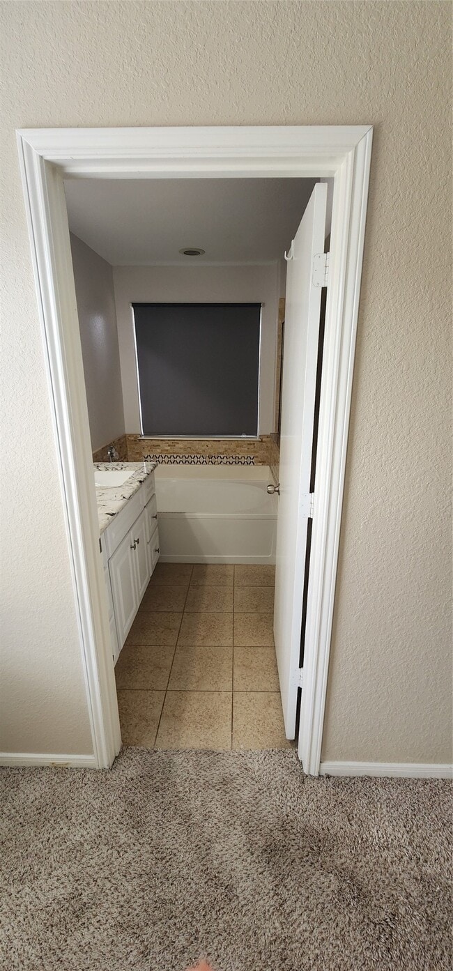 Building Photo - 8830 Summerset Meadow Ct
