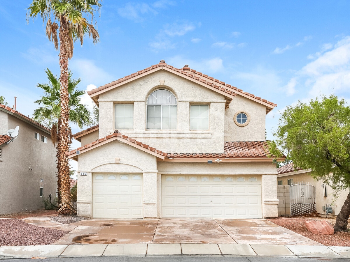 Photo - 956 Rainbow Rock St