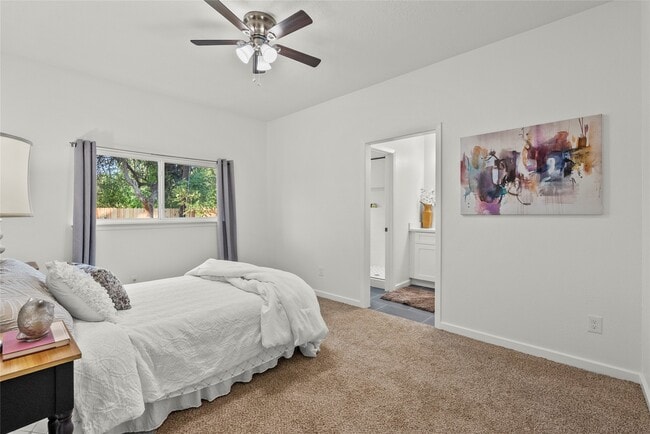 Photo - 617 Prairie Ln