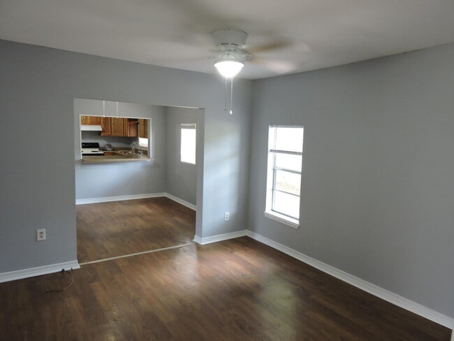 Photo - 123 Short Ave