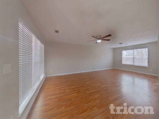 Photo - 114 Prescott Ct