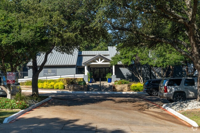 Leasing Office - The Retreat at River Ranch
