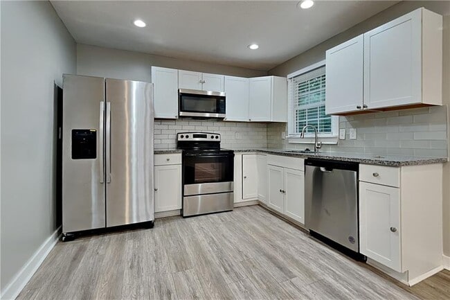Photo - 62 Loxley Ct