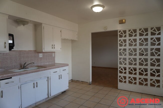 Photo - 1500-1504 Owens Street Unit 1500