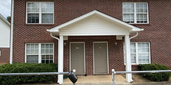 Country Side Apartments - Country Side Apartments Unit A-4