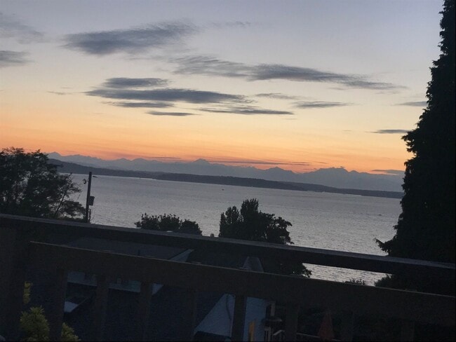 Photo - Stunning Sound & Olympic Mountain View Home in North Admiral