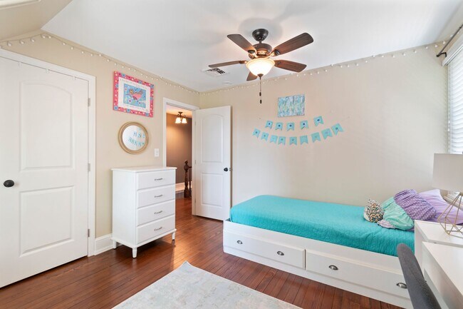 Photo - Amazing Wissahickon Single Family Home