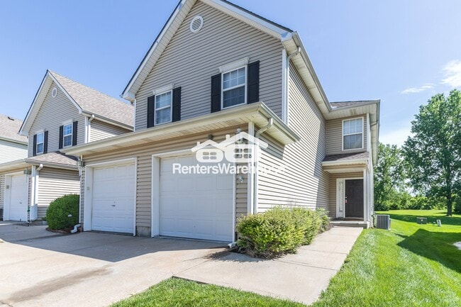 Building Photo - 8127 N Lawn Ave