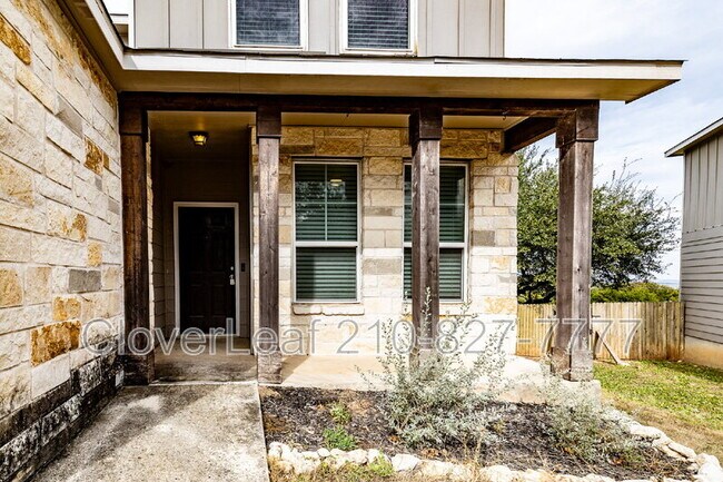 Photo - 27429 Emilie Cyn