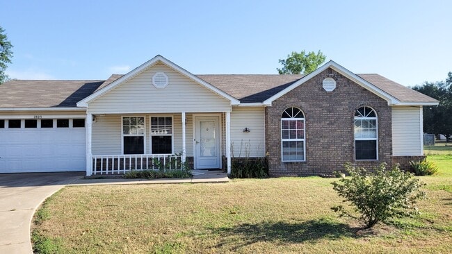 Photo - 1805 Cherrybark Bend Casa