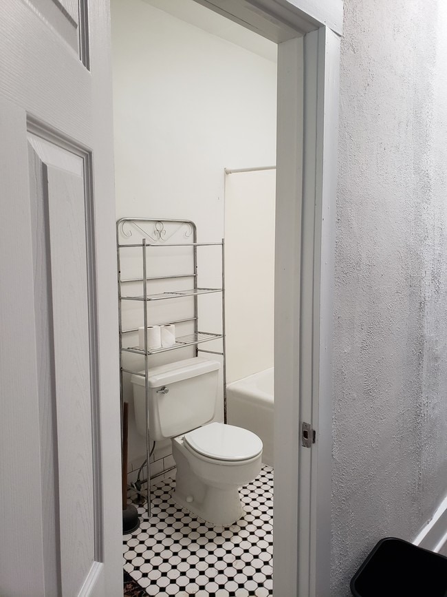 Photo - 311 E Main St Unit 2nd Floor