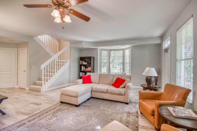 Photo - 148 Ashley Ct