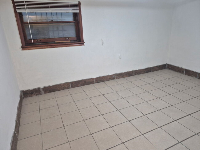 Photo - 4722 N Kennicott Ave