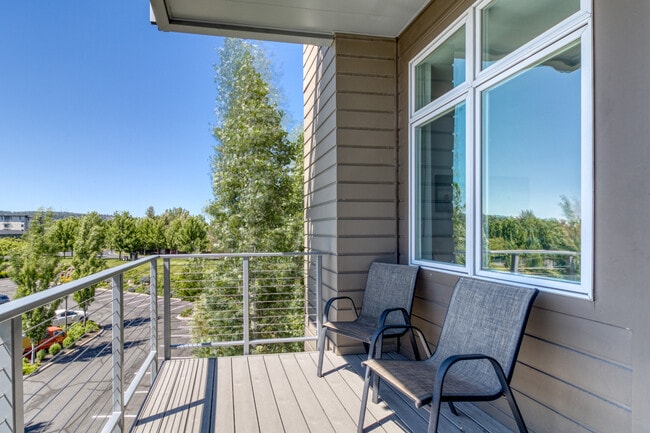 291 SW Bluff Dr