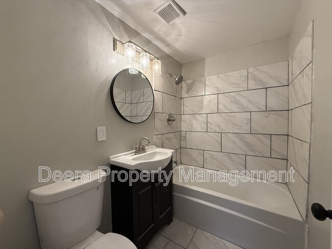 Photo - 2753 N 34th St