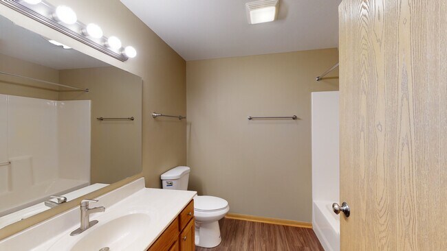 Glacier Hills Apartments