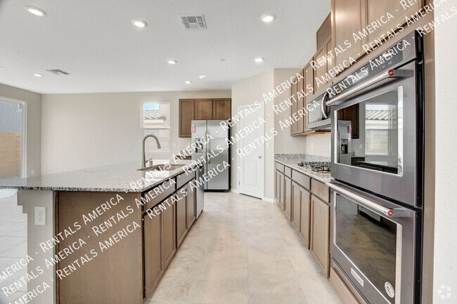 Building Photo - 6820 Calvitero St Rental