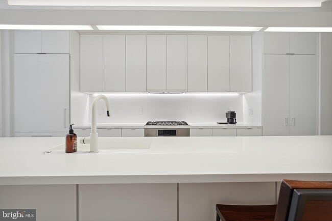 Building Photo - 1539 6th St NW Unit 1 Rental