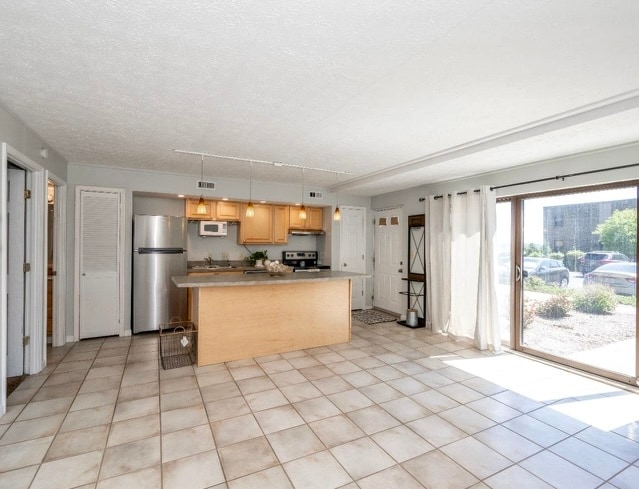 Photo - 2500 Warsaw Ave Unidad 2500 Warsaw 21