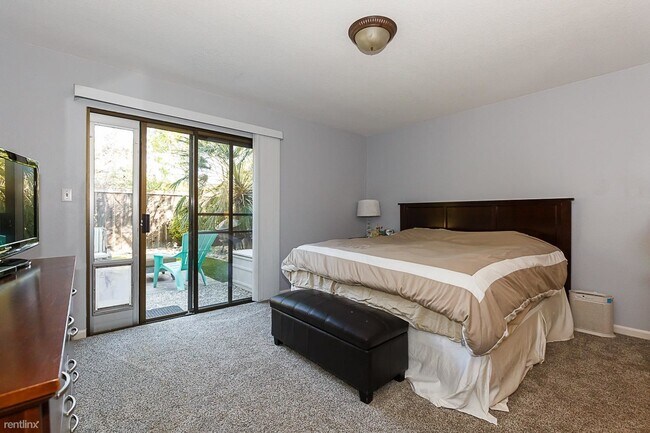 Photo - 3 br, 2 bath Duplex - 3315 Victoria Place