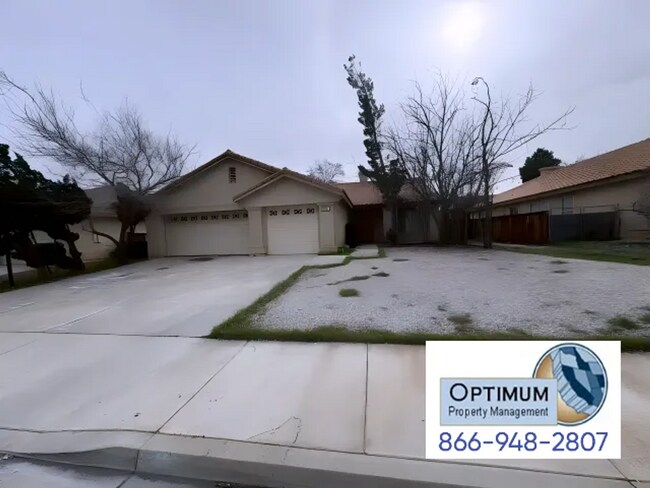 Photo - Beautiful 3 Bedroom, 2 Bathroom Home with Versatile Living Spaces