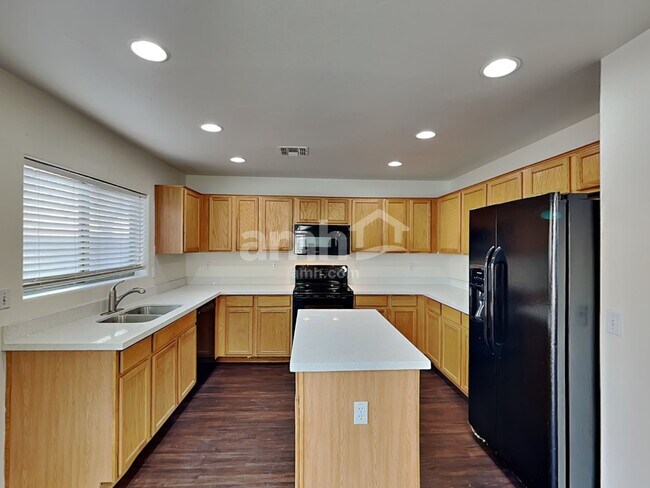 Photo - 30944 N Bramwell Ave