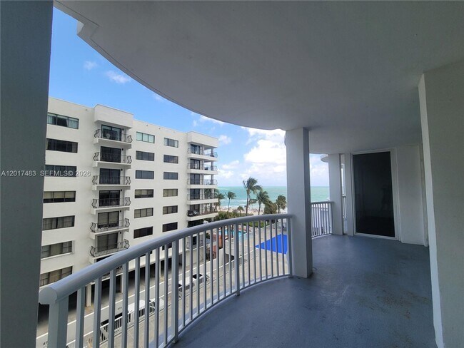 Photo - 5401 Collins Ave Unit 307