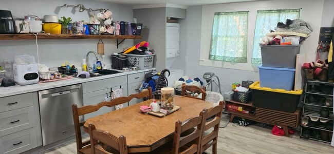 Photo - 50 Meadow St