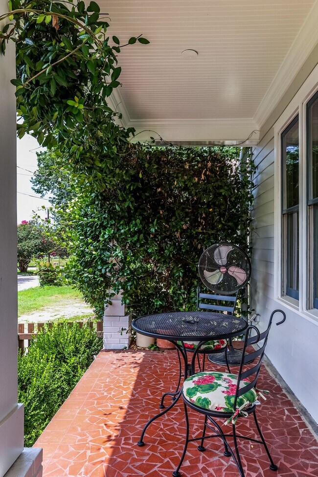 Photo - 310 Heck Street