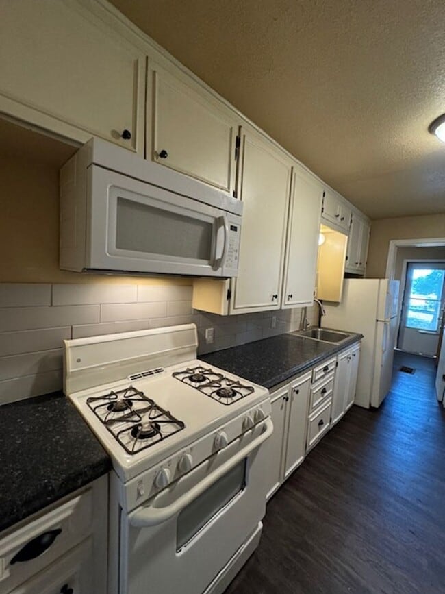 Photo - 2 bed one bath one car carport with washer and dryer connections in Norman