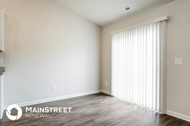 Photo - 125 Atlas Dr