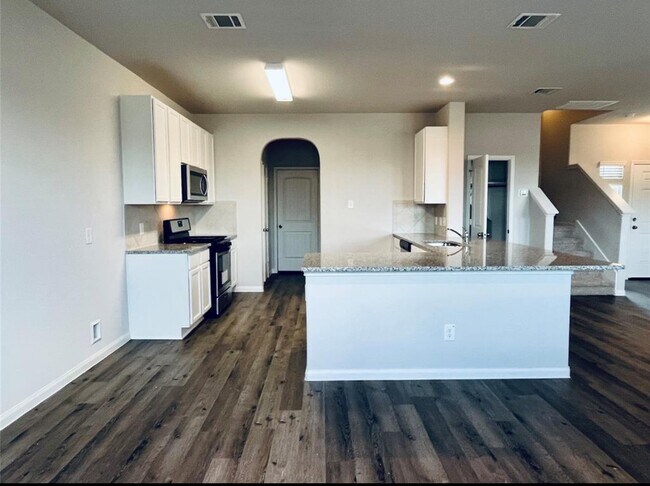 4807 Blue Jacaranda Wy