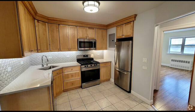 Building Photo - 2431 43rd St Unit 2 Rental