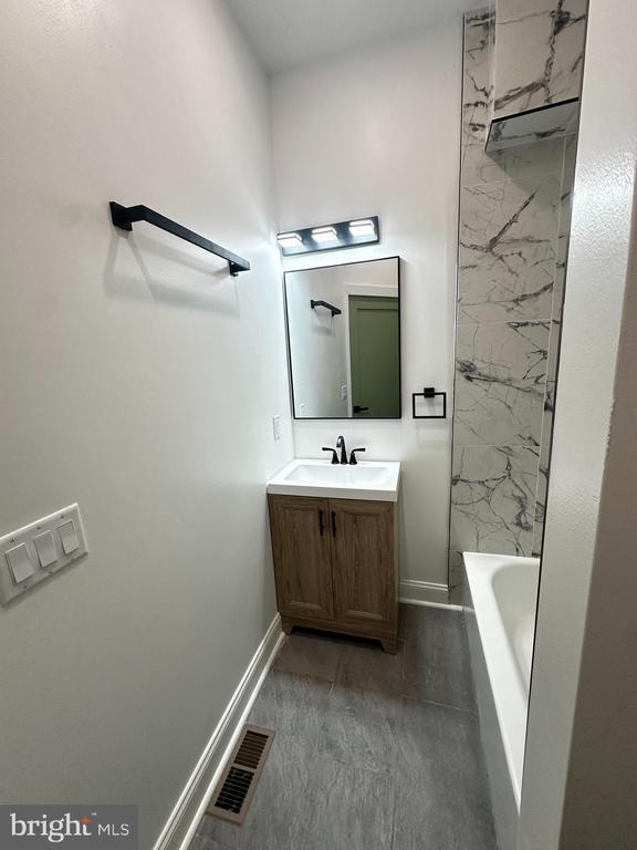 Photo - 1229 W Somerset St Unidad 1