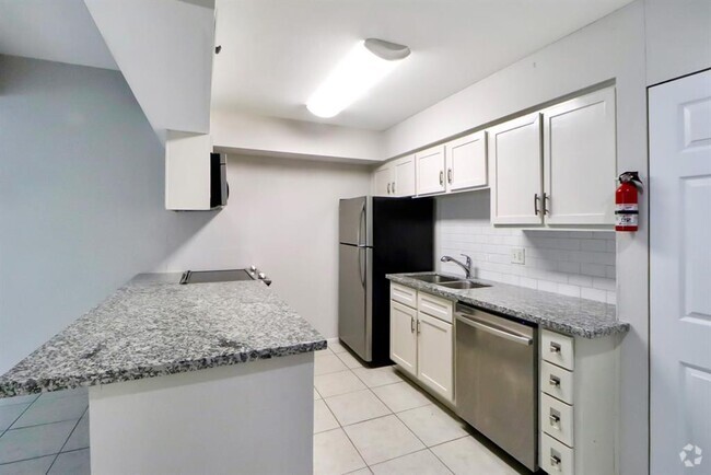 Building Photo - 5929 Queensloch Dr Unit 127 Rental