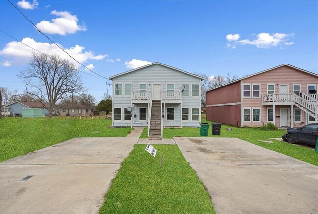 Photo - 3541 Mt Pleasant St