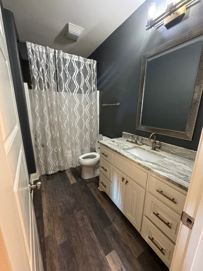 Photo - 32639 Cynthia Dr