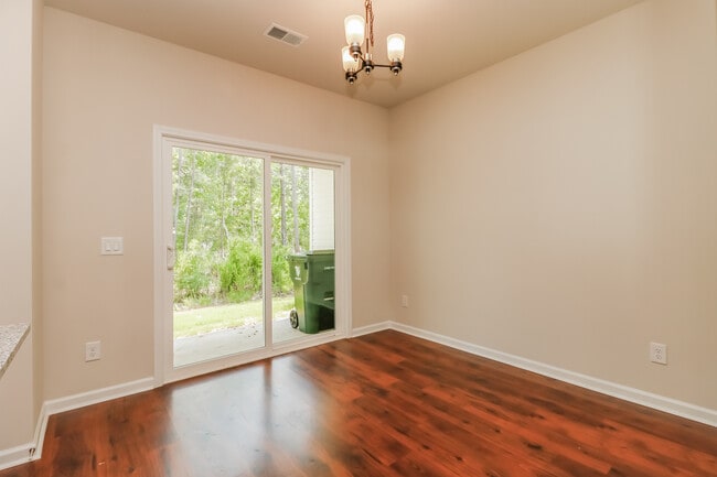 Photo - 131 Morning Line Dr