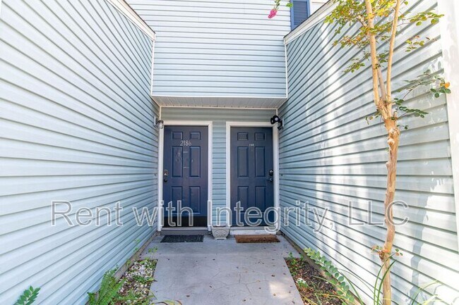 Photo - 2186 Timberwood Cir N