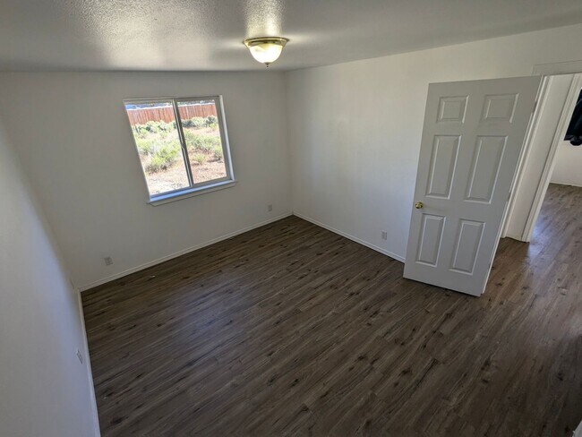 51310 S Huntington Rd Unit B