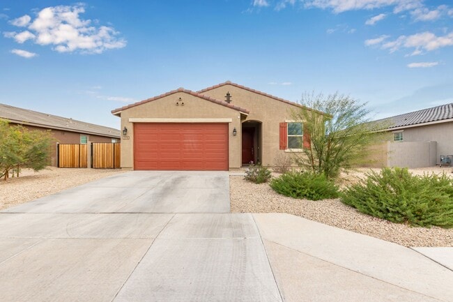Photo - Energy Efficient Casa Grande 4 Bedroom Home!