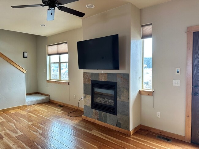 Photo - Large Beautiful Condo with Many Upgrades!!