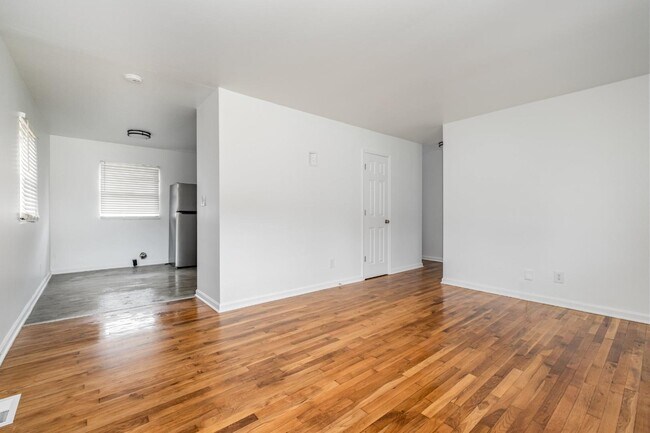 Photo - 825 Norwood Dr