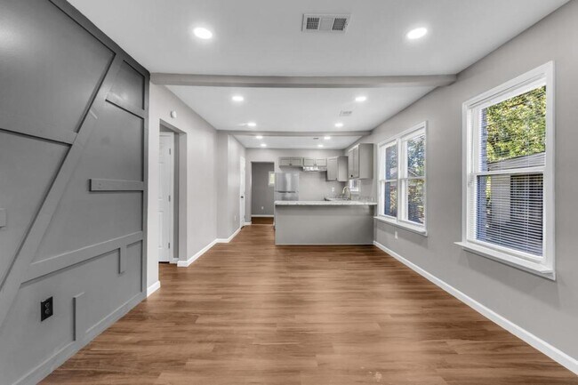 Photo - 2717 Burns Ave