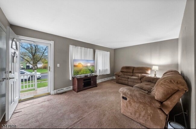 Photo - 706 Boesel Ave Casa