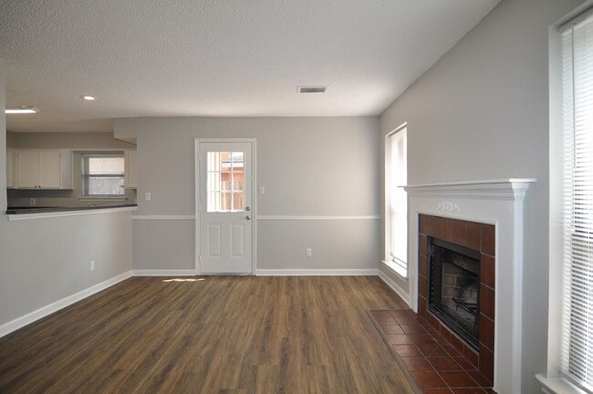 Photo - Spacious 4-Bedroom, 2-Bathroom Townhome in...