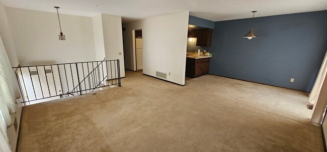 2870 Castleford Ct