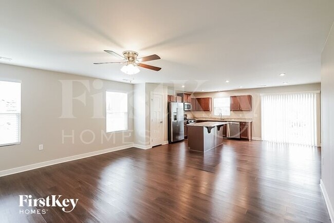 Photo - 903 Wilkinson Ln