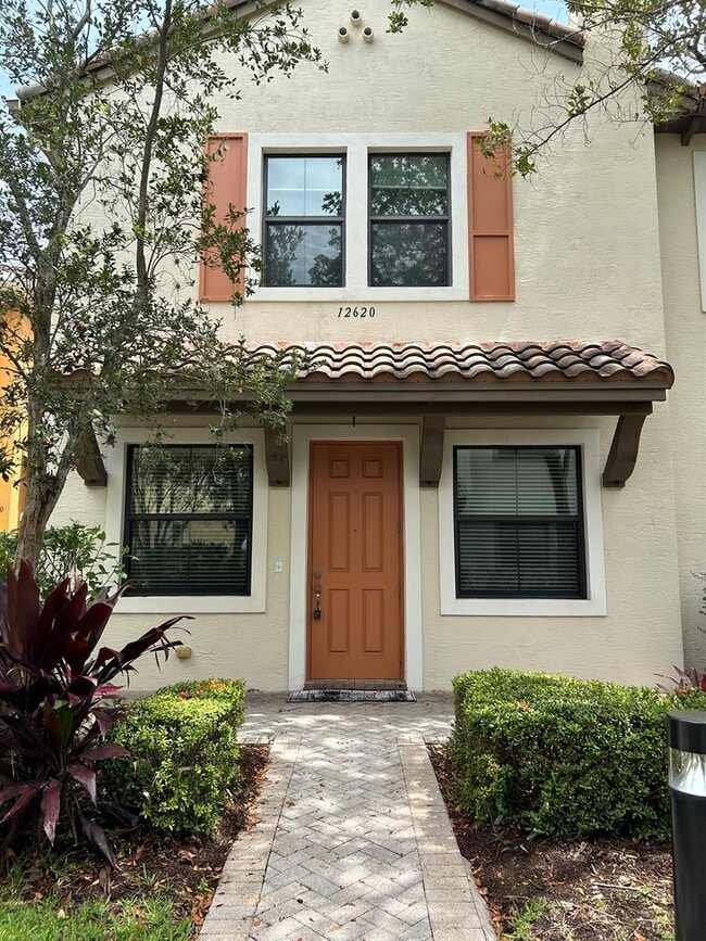 Building Photo - 12620 NW 32nd Ct Rental